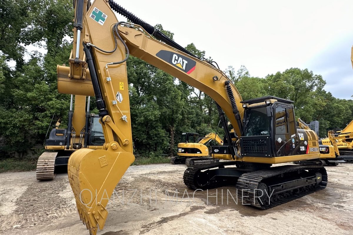Caterpillar 320DL used excavator
