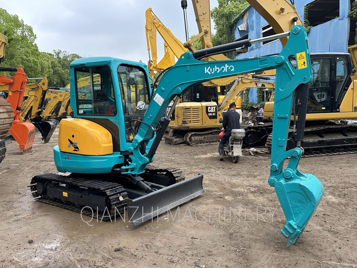 Kubota U35 used excavator